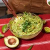 Mojo Picón de Salsa de Guacamole y Jalapeño